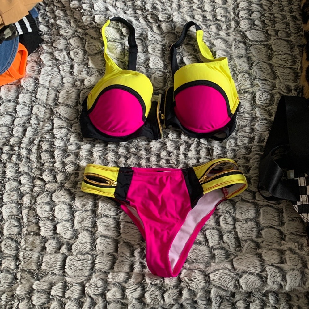 Bikini
